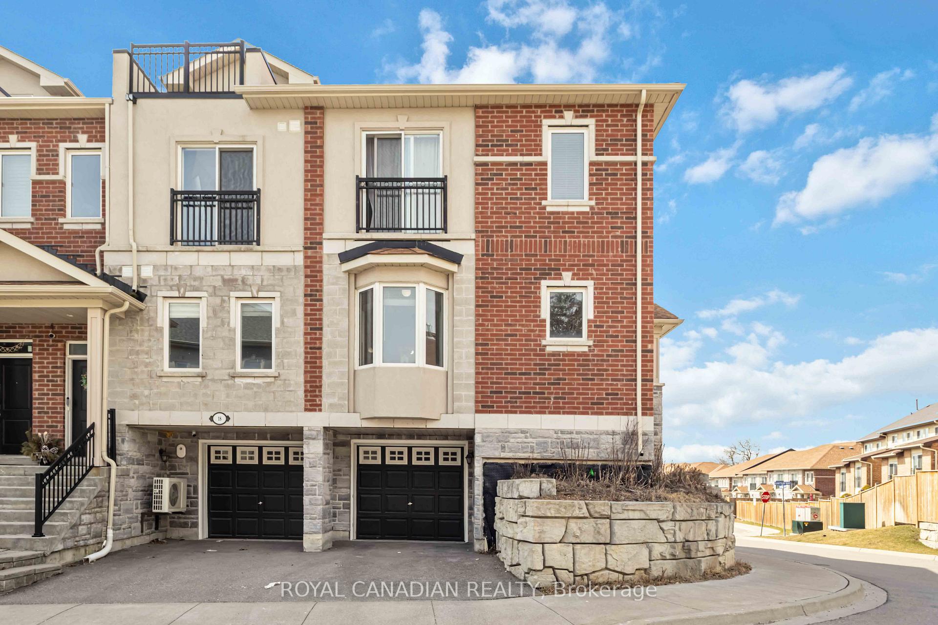Photo 1 of 20 Dunsley Way, Whitby, Pringle Creek — HOMEH