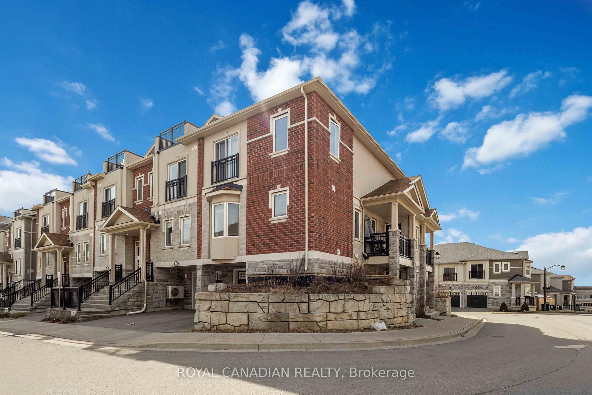 Photo 4 of 20 Dunsley Way, Whitby, Pringle Creek — HOMEH