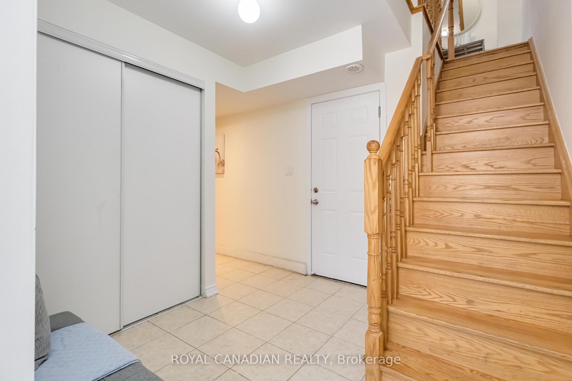 Photo 8 of 20 Dunsley Way, Whitby, Pringle Creek — HOMEH