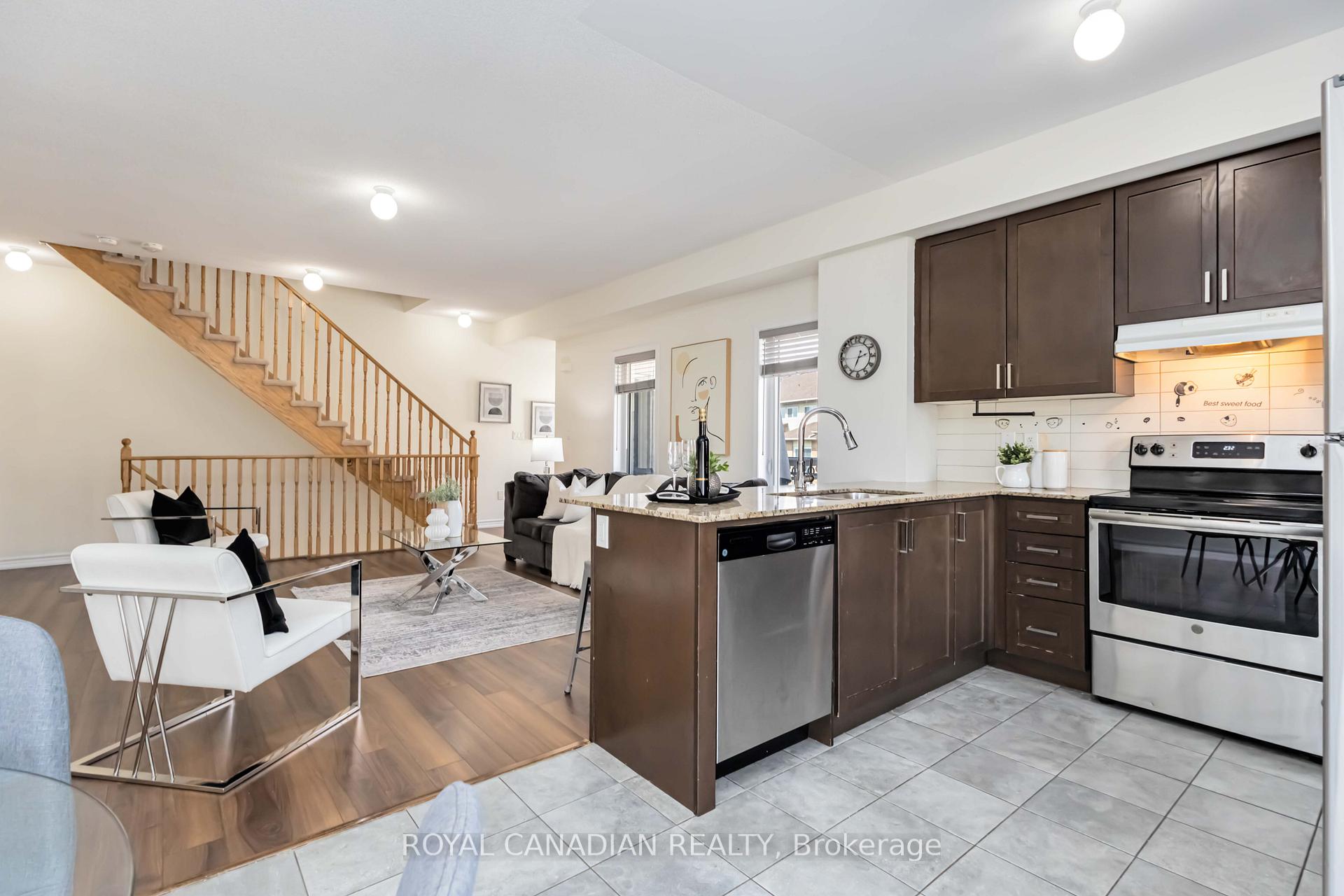 Photo 29 of 20 Dunsley Way, Whitby, Pringle Creek — HOMEH