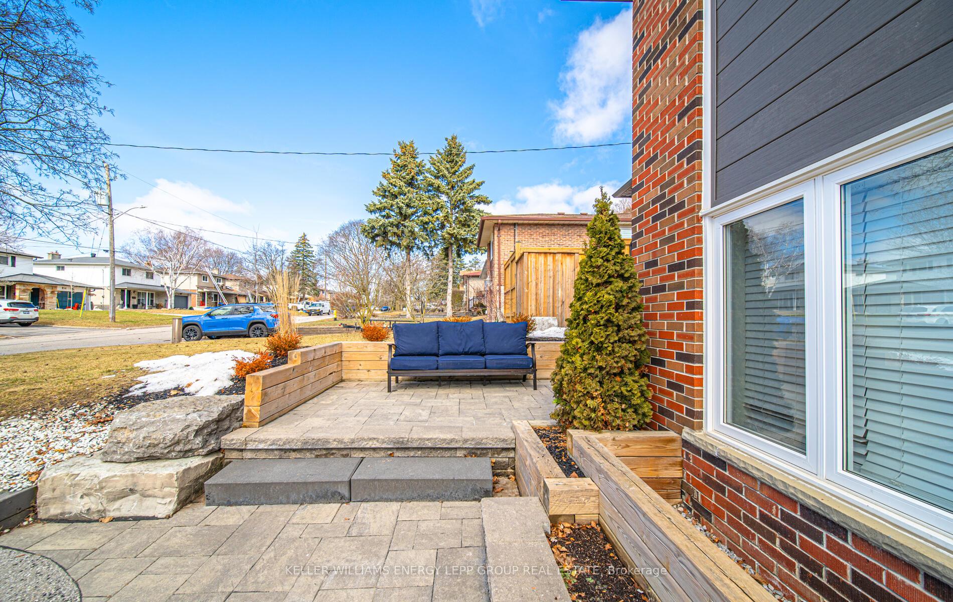 Photo 6 of 107 Springdale Crescent, Oshawa, Donevan — HOMEH