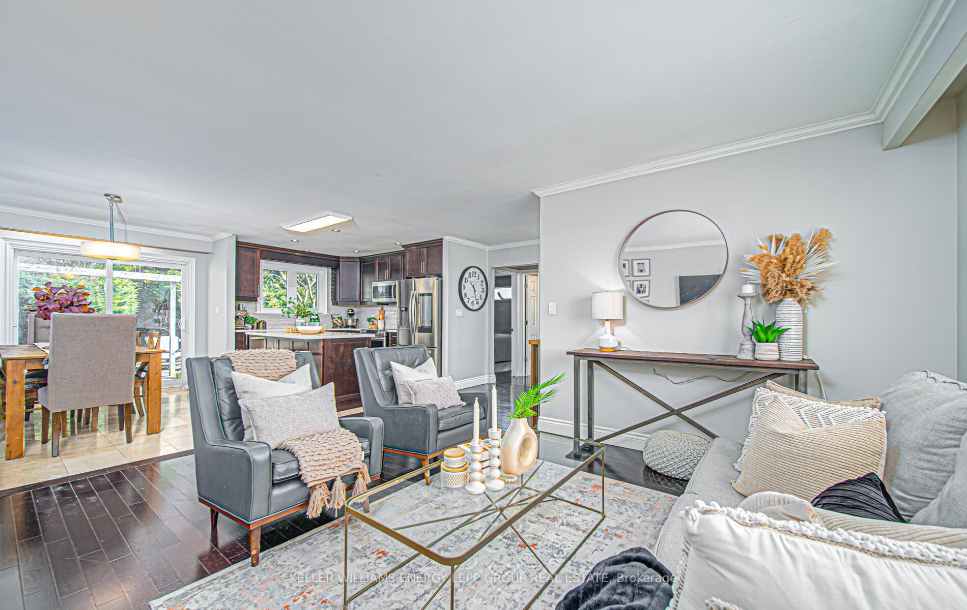 Photo 21 of 107 Springdale Crescent, Oshawa, Donevan — HOMEH