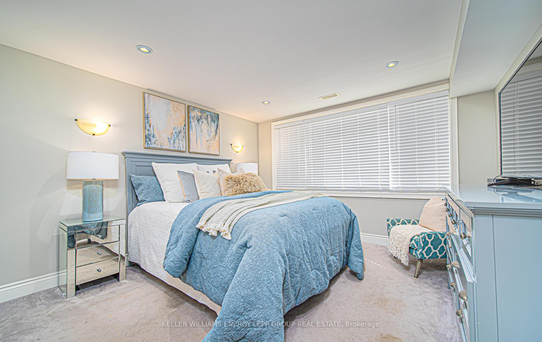 Photo 35 of 107 Springdale Crescent, Oshawa, Donevan — HOMEH