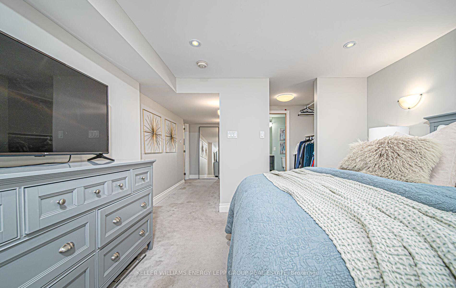 Photo 36 of 107 Springdale Crescent, Oshawa, Donevan — HOMEH