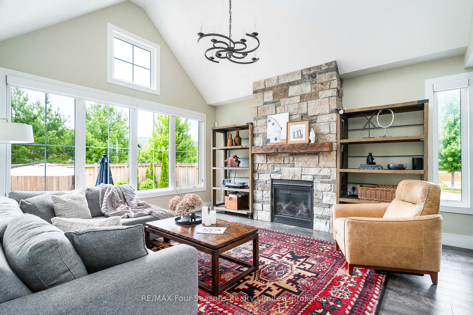 Photo 11 of 164 Snow Apple Crescent, Blue Mountains — HOMEH