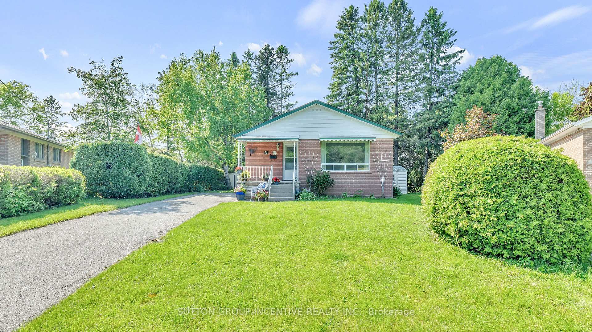 Photo 1 of 8 Webster Drive, Aurora, Aurora Highlands — HOMEH