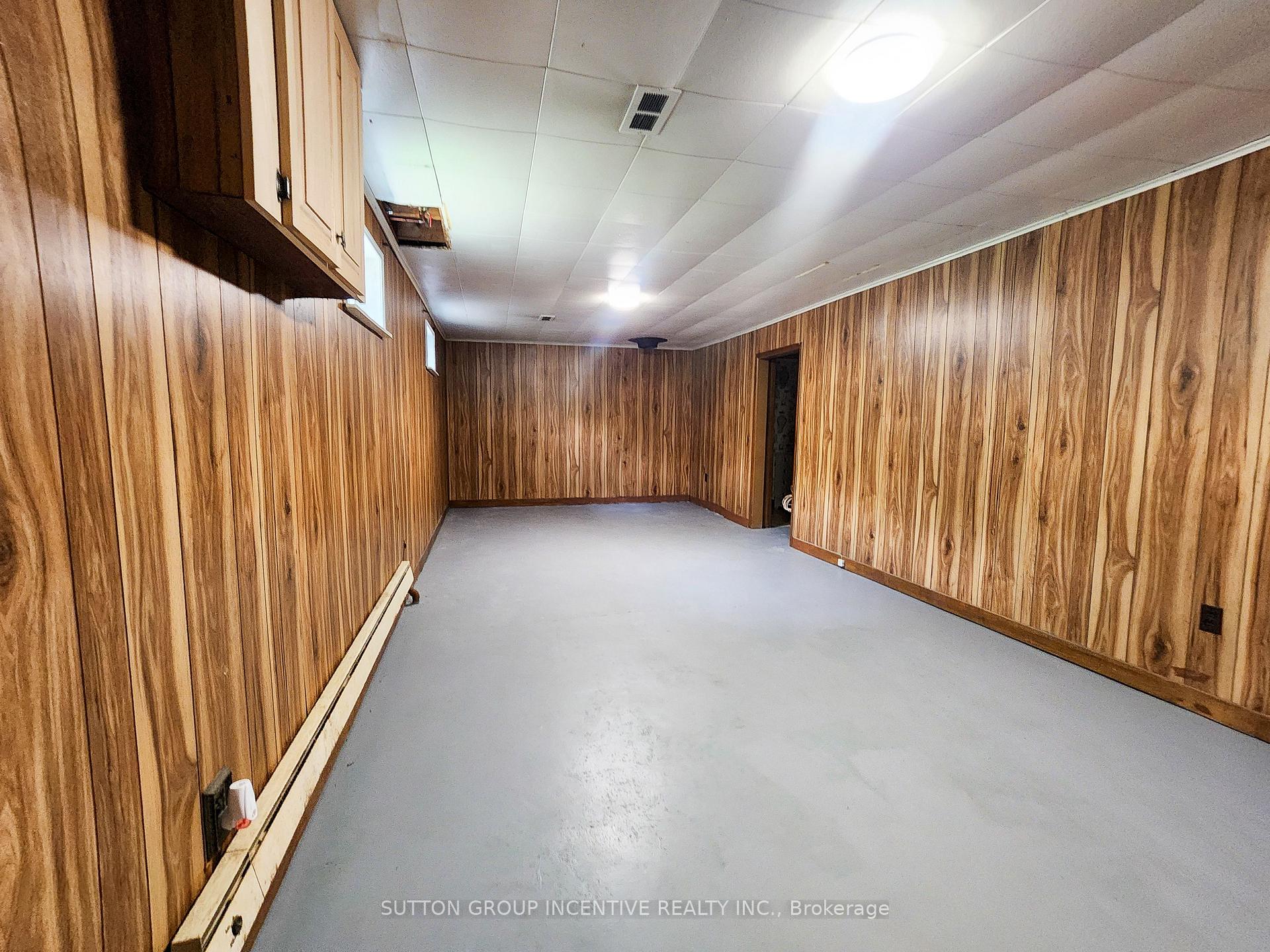 Photo 24 of 8 Webster Drive, Aurora, Aurora Highlands — HOMEH