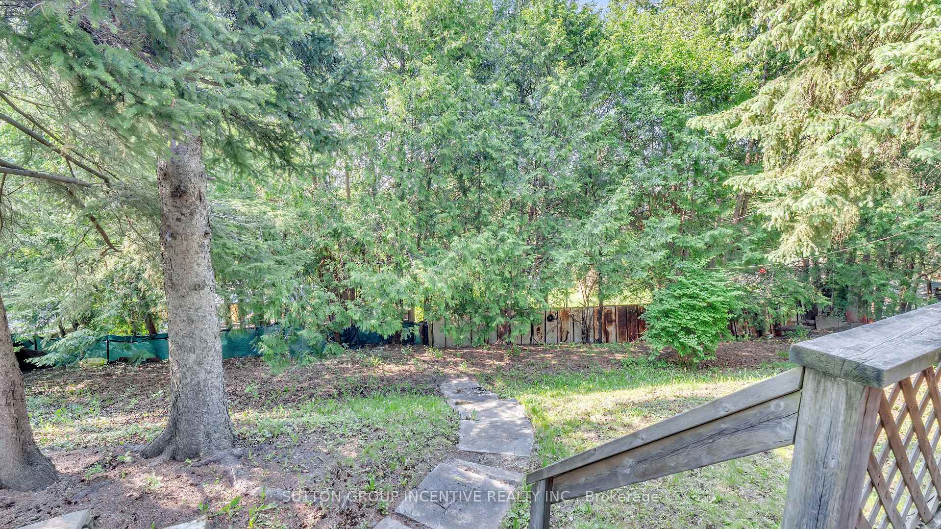 Photo 27 of 8 Webster Drive, Aurora, Aurora Highlands — HOMEH