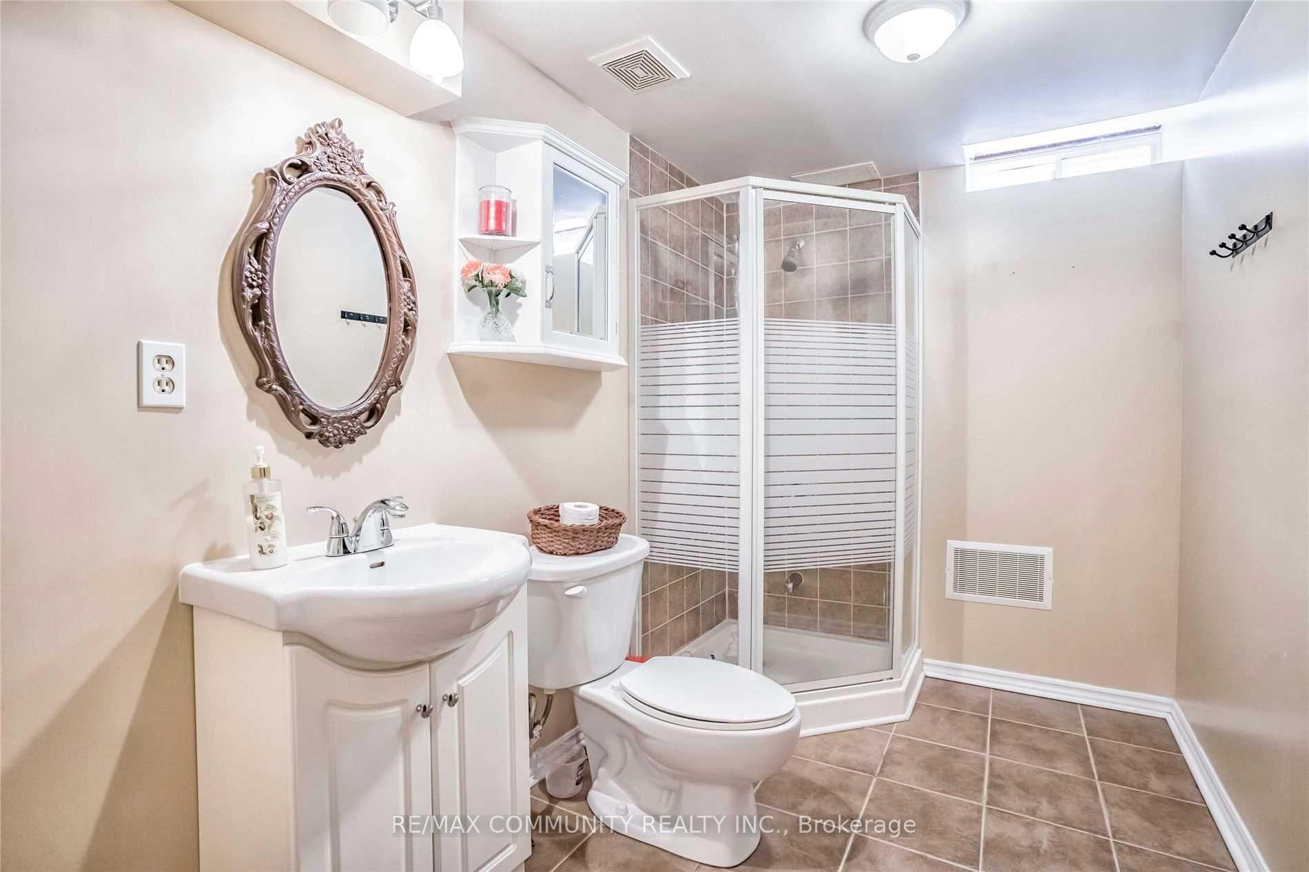 Photo 35 of 20 Ventris Drive, Ajax, Central West — HOMEH
