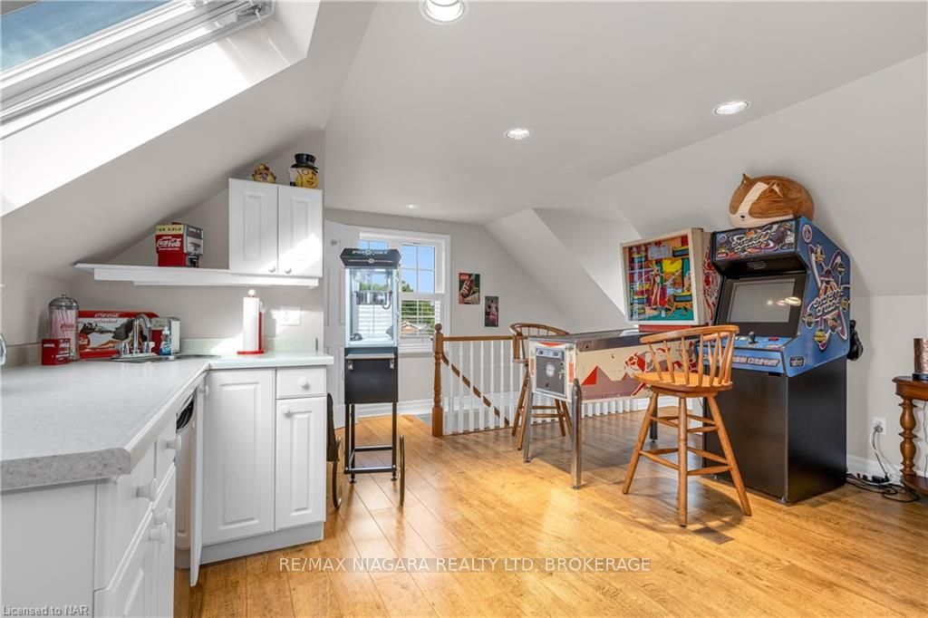 Photo 21 of 851 Carl Road, Welland, Cooks Mills — HOMEH