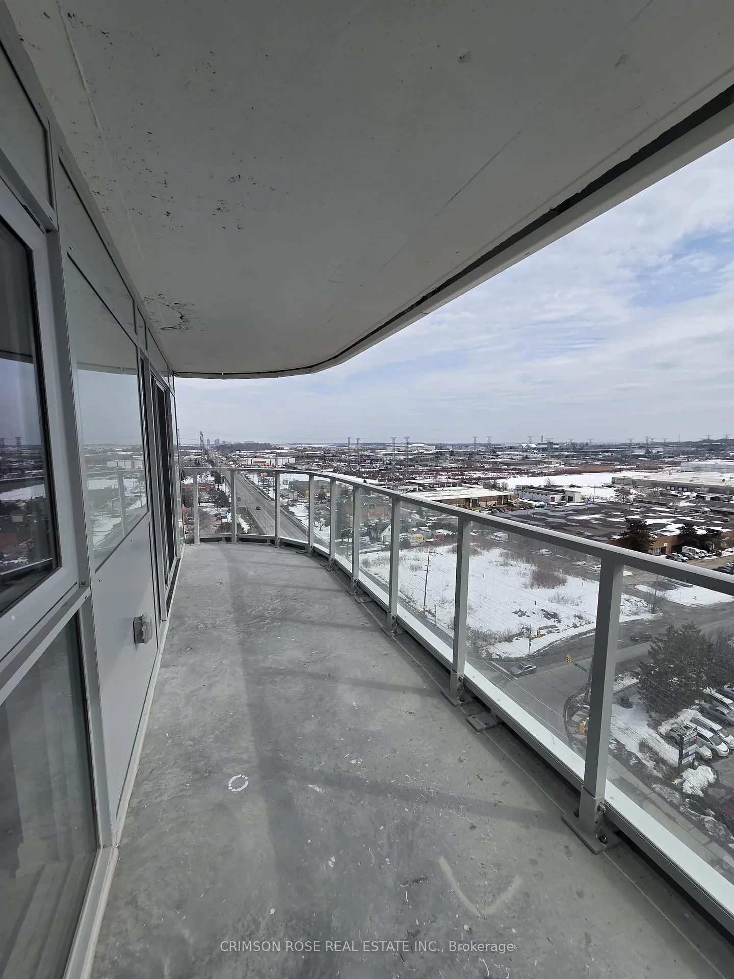 Photo 2 of Unit 1305, 1010 Sandy Beach Rd, Pickering, Bay Ridges — HOMEH