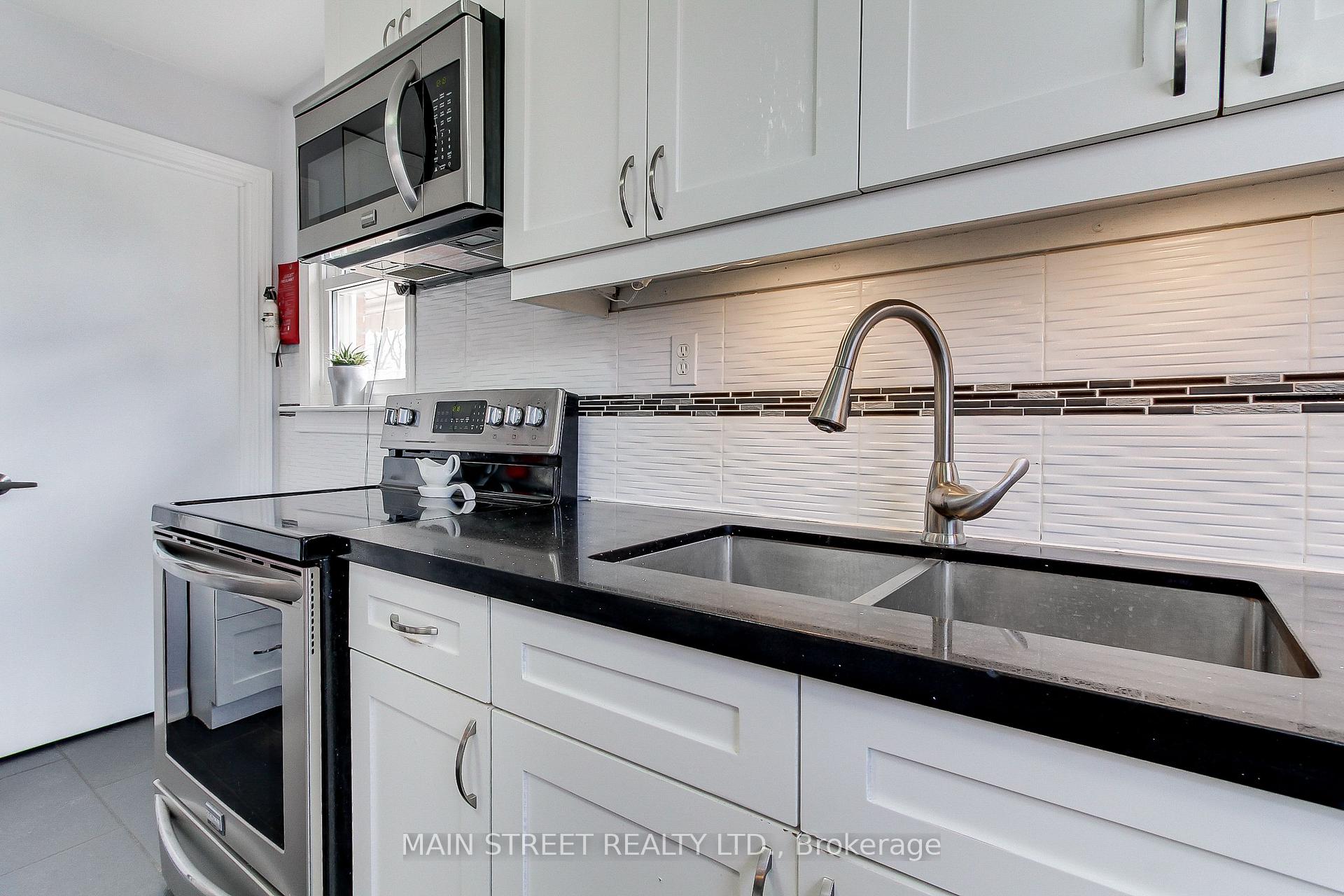 Photo 10 of 255 Windsor Street, Oshawa, Donevan — HOMEH