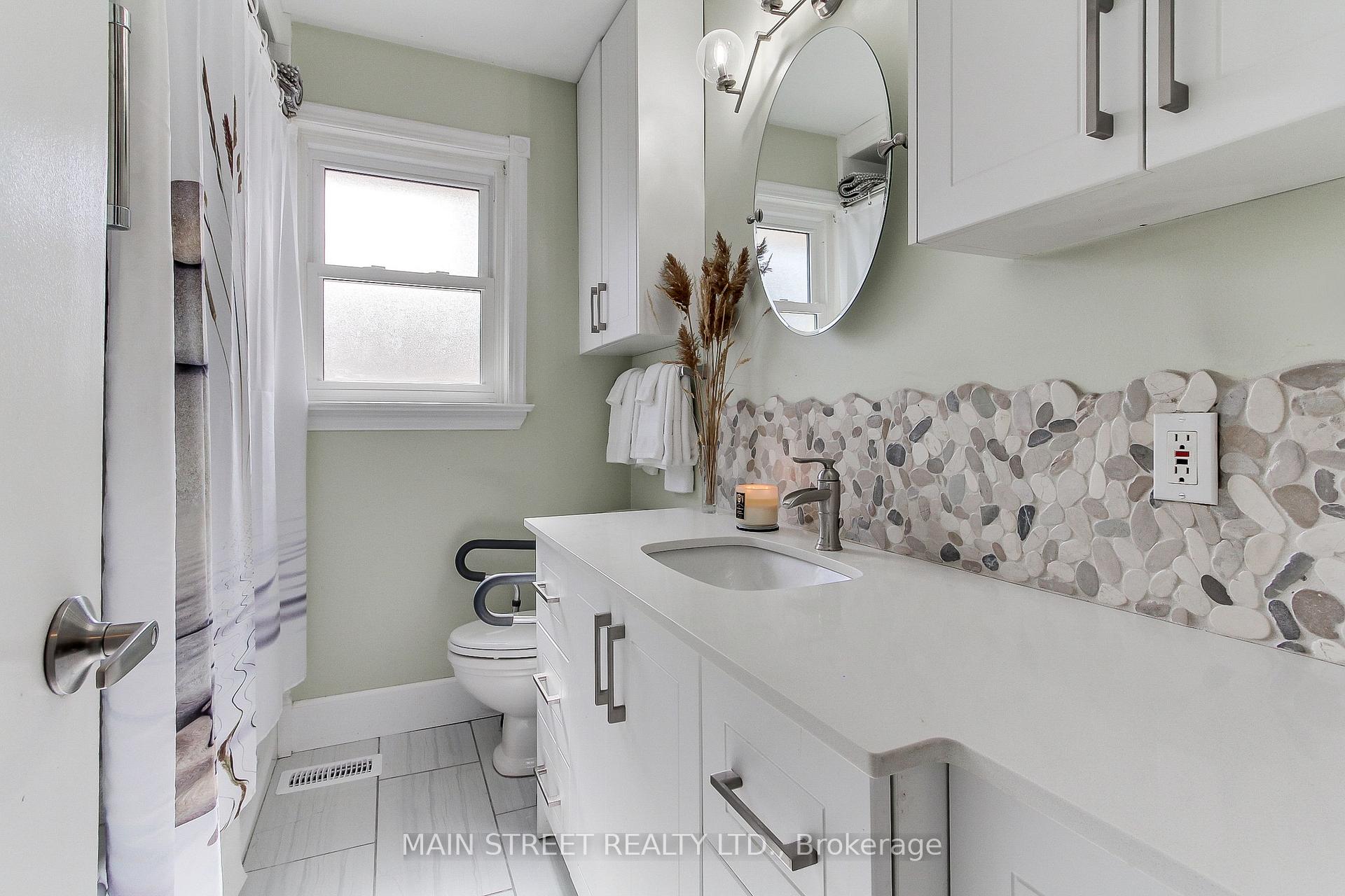 Photo 23 of 255 Windsor Street, Oshawa, Donevan — HOMEH