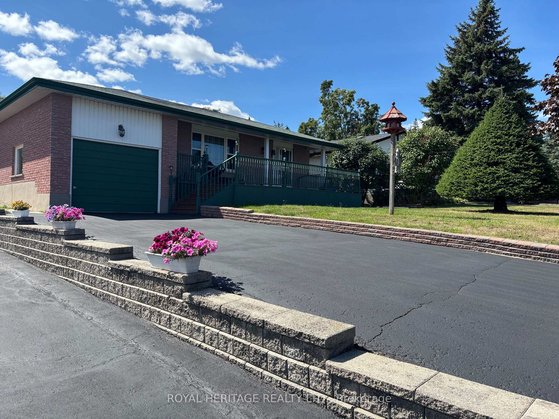 Photo 1 of 1147 Chemong Road, Peterborough, Northcrest Ward 5 — HOMEH