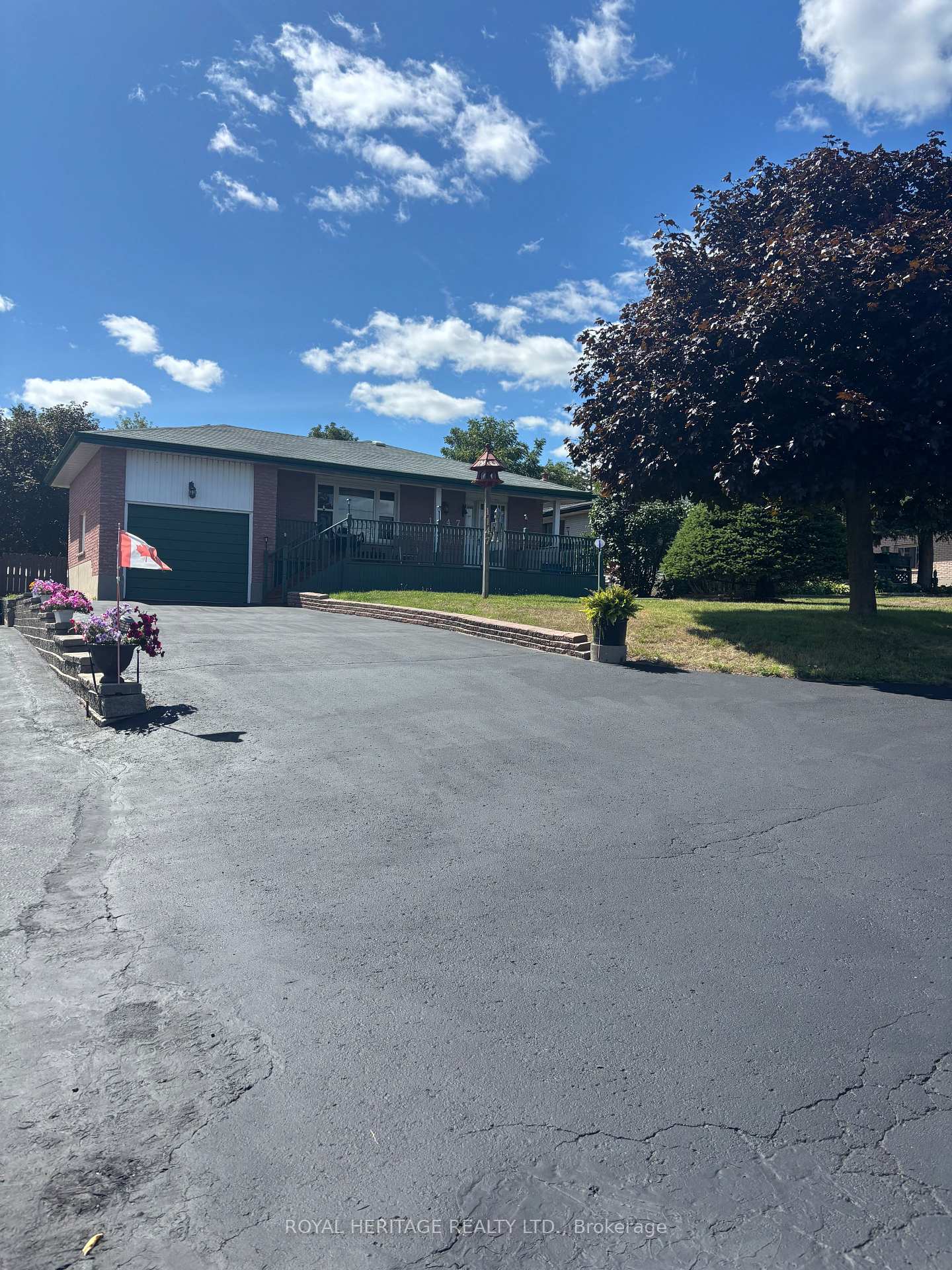Photo 2 of 1147 Chemong Road, Peterborough, Northcrest Ward 5 — HOMEH