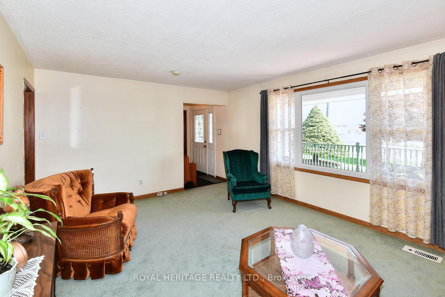Photo 8 of 1147 Chemong Road, Peterborough, Northcrest Ward 5 — HOMEH
