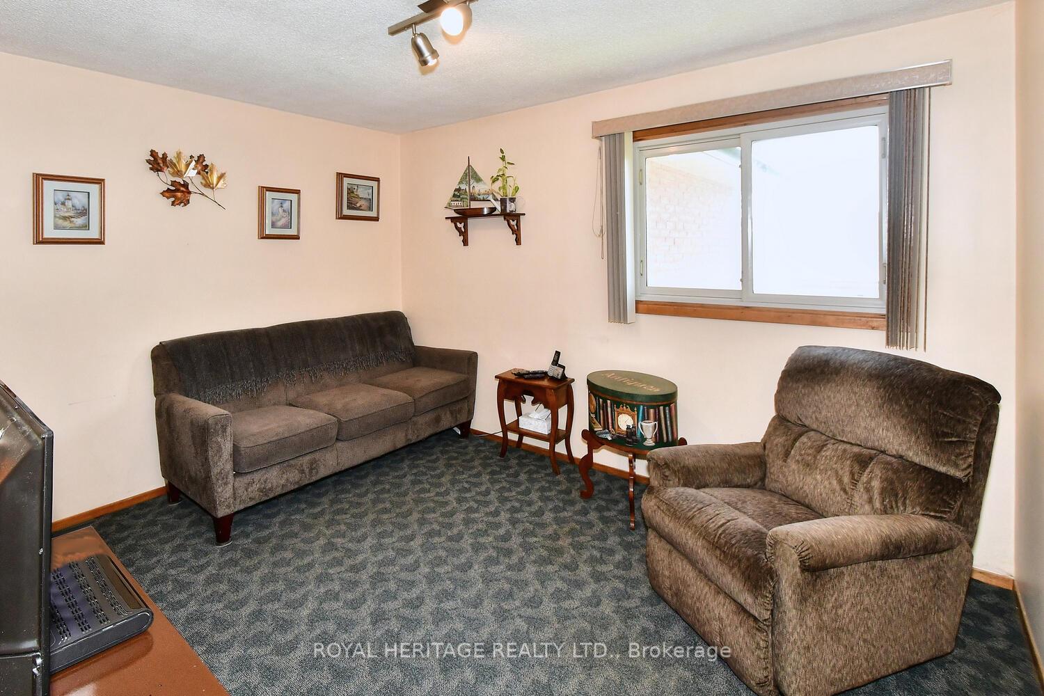 Photo 15 of 1147 Chemong Road, Peterborough, Northcrest Ward 5 — HOMEH