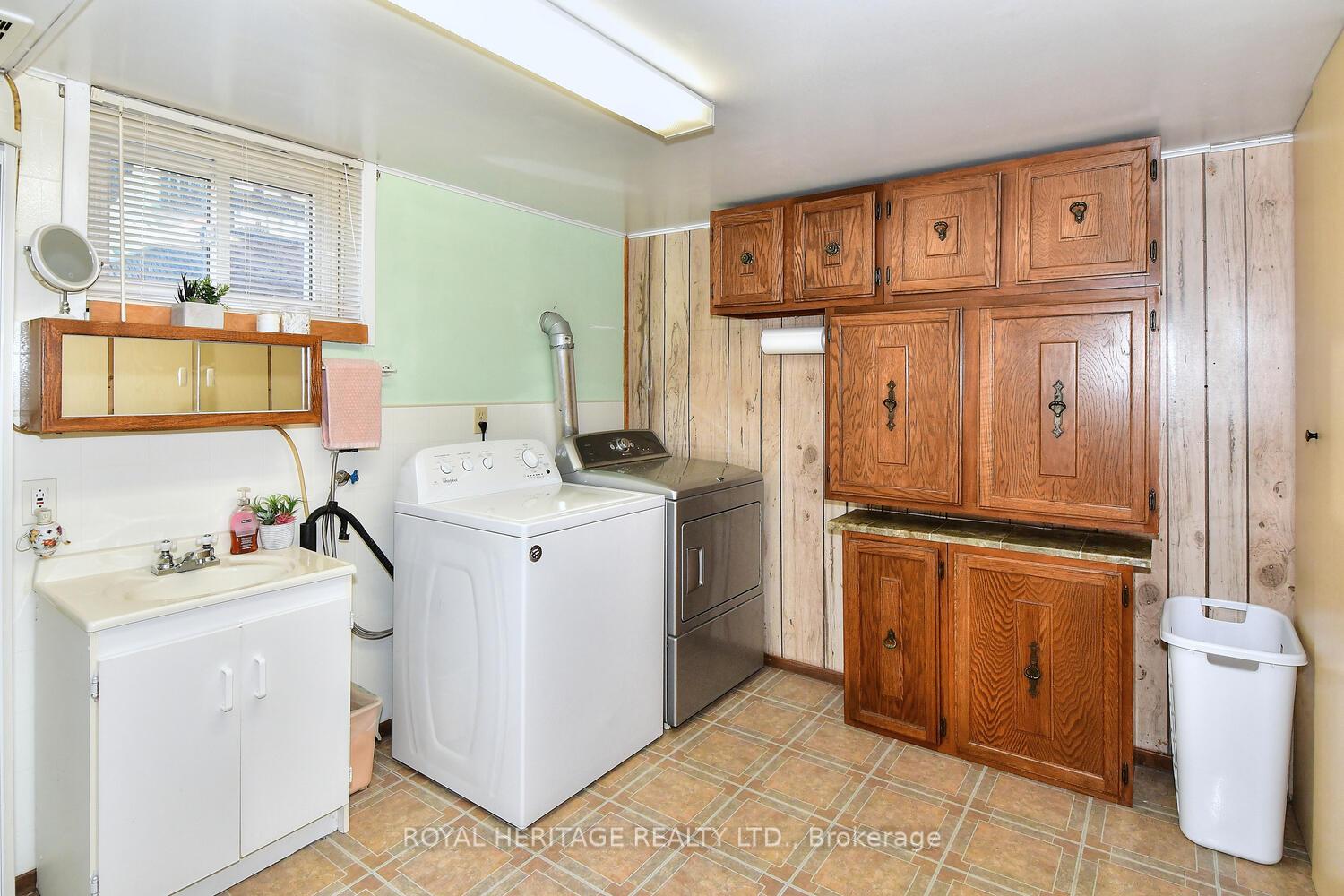 Photo 29 of 1147 Chemong Road, Peterborough, Northcrest Ward 5 — HOMEH
