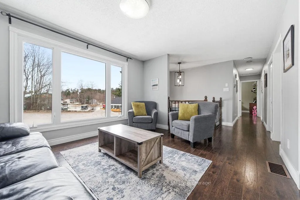 Photo 15 of 65 Armstrong Road, Petawawa — HOMEH