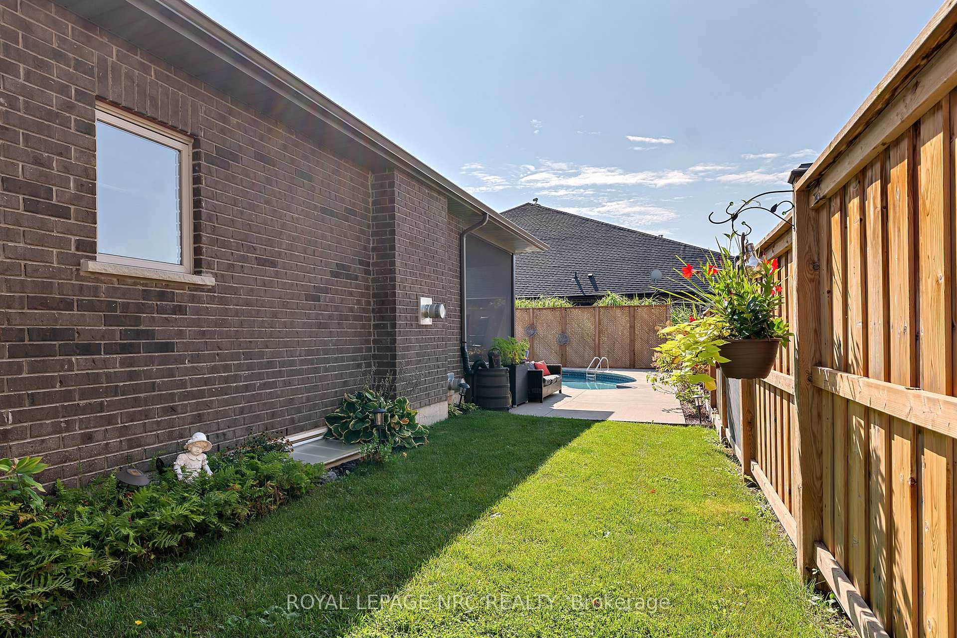 Photo 41 of 29 Julia Drive, Welland, Coyle Creek — HOMEH