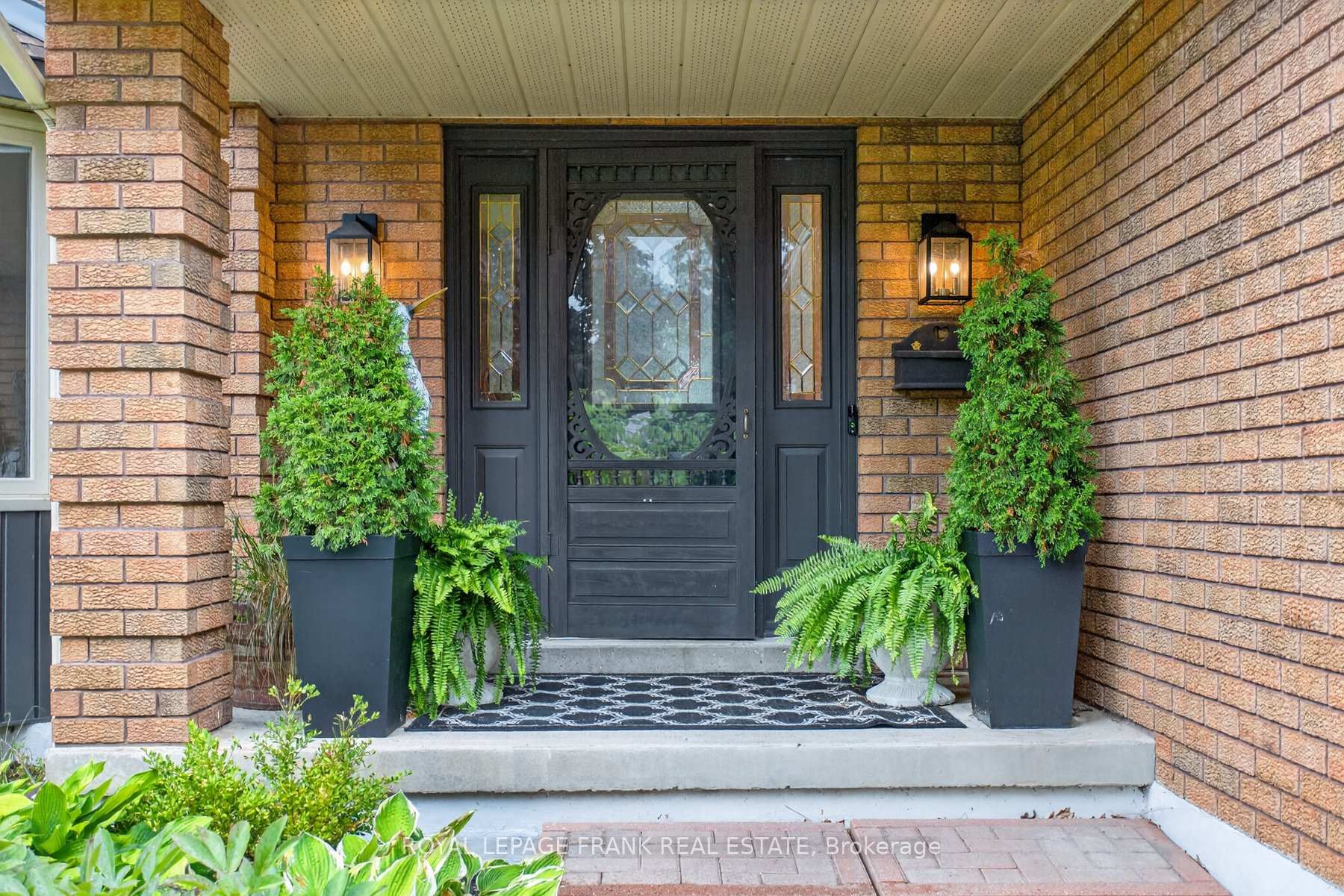 Photo 7 of 1805 Parkwood Circle, Peterborough, Monaghan Ward 2 — HOMEH