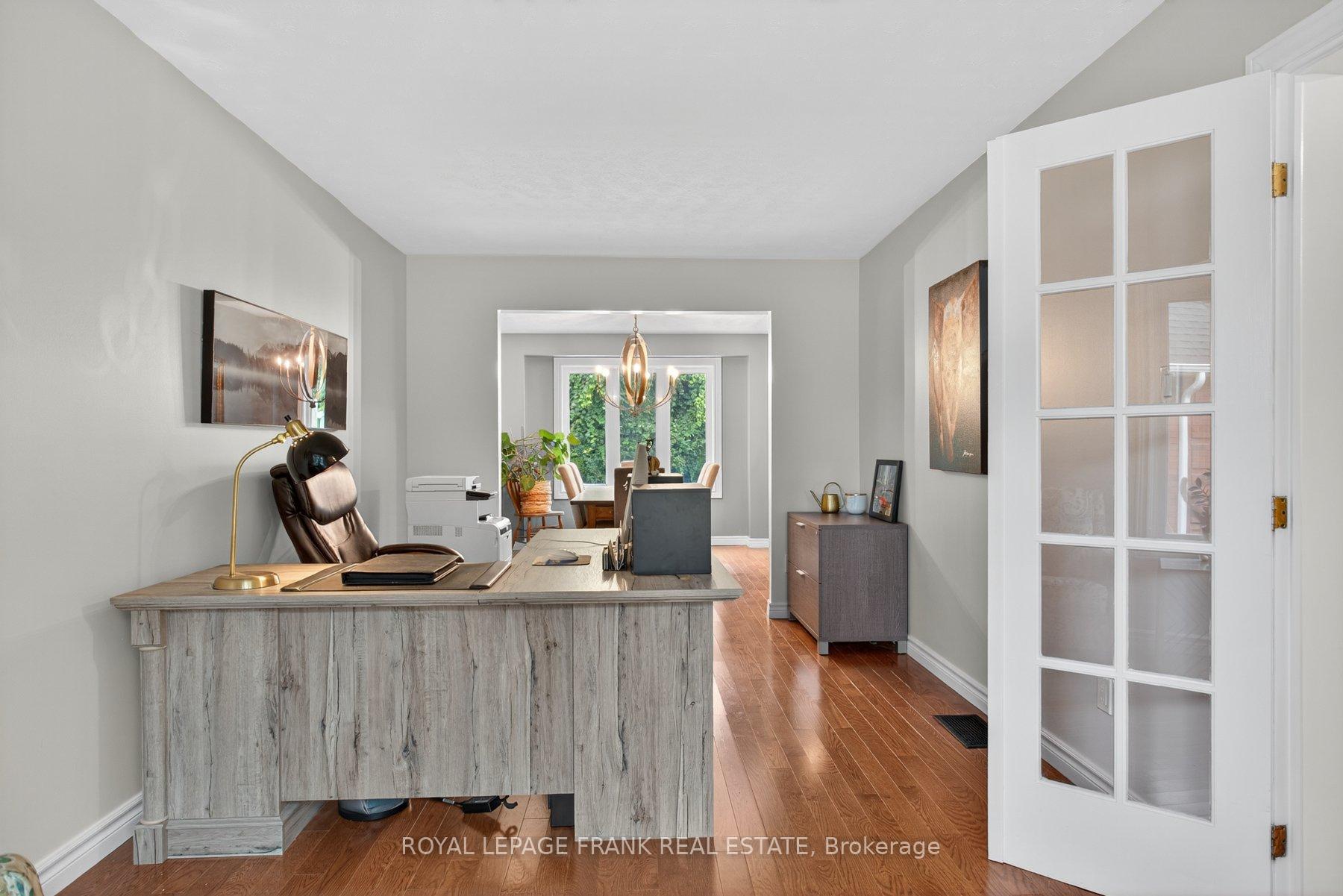 Photo 22 of 1805 Parkwood Circle, Peterborough, Monaghan Ward 2 — HOMEH