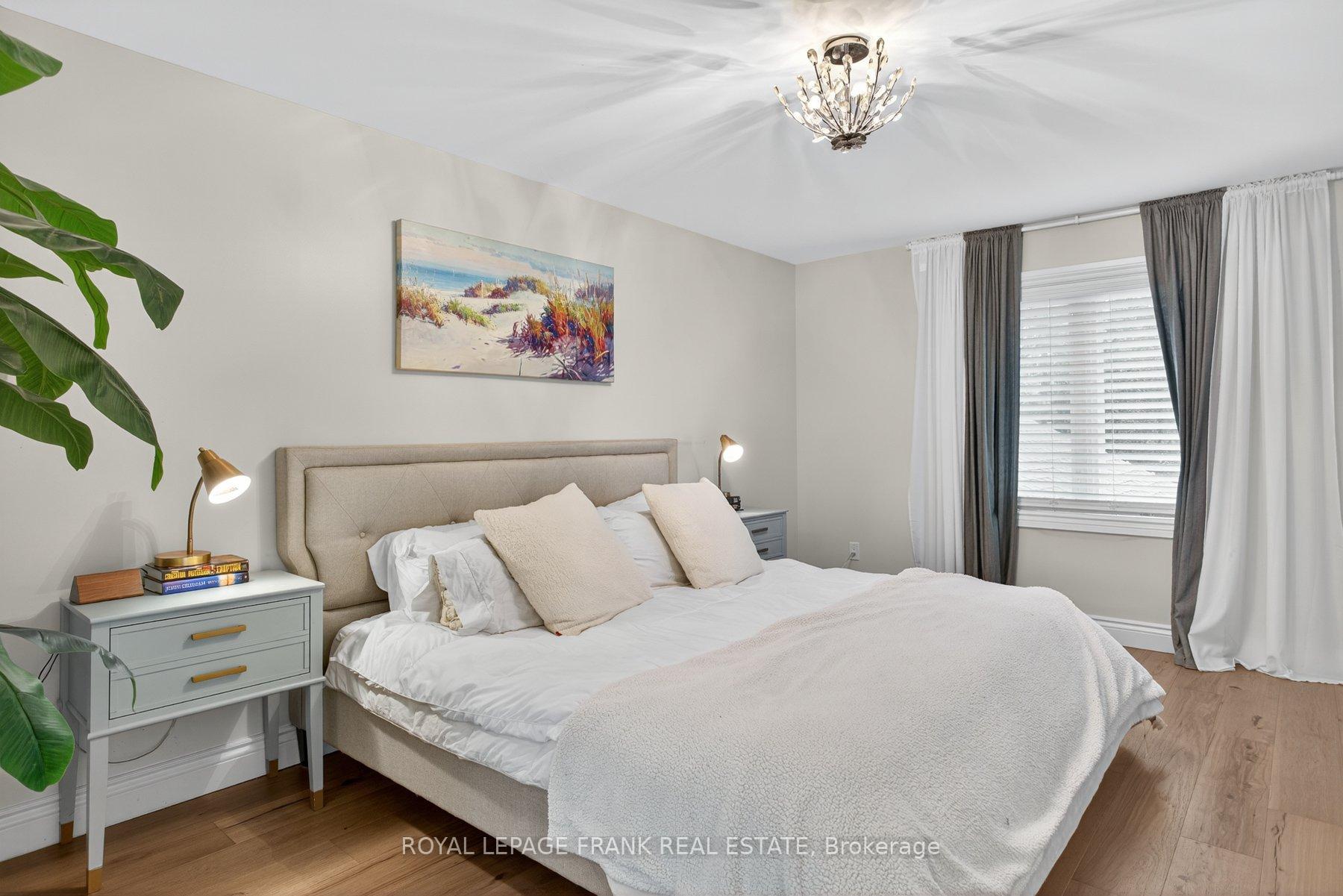 Photo 26 of 1805 Parkwood Circle, Peterborough, Monaghan Ward 2 — HOMEH