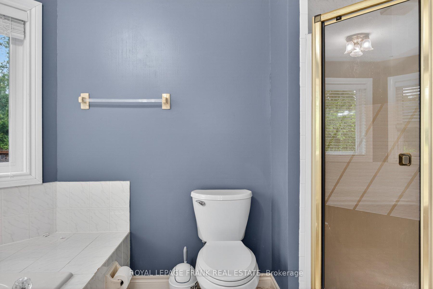 Photo 30 of 1805 Parkwood Circle, Peterborough, Monaghan Ward 2 — HOMEH