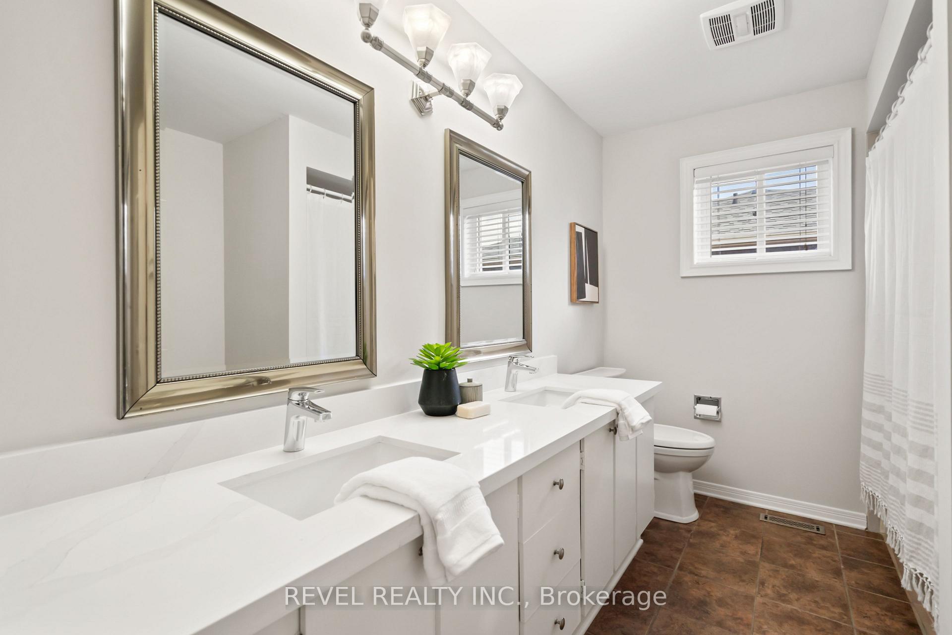 Photo 15 of 241 Glen Hill Drive, Whitby, Blue Grass Meadows — HOMEH