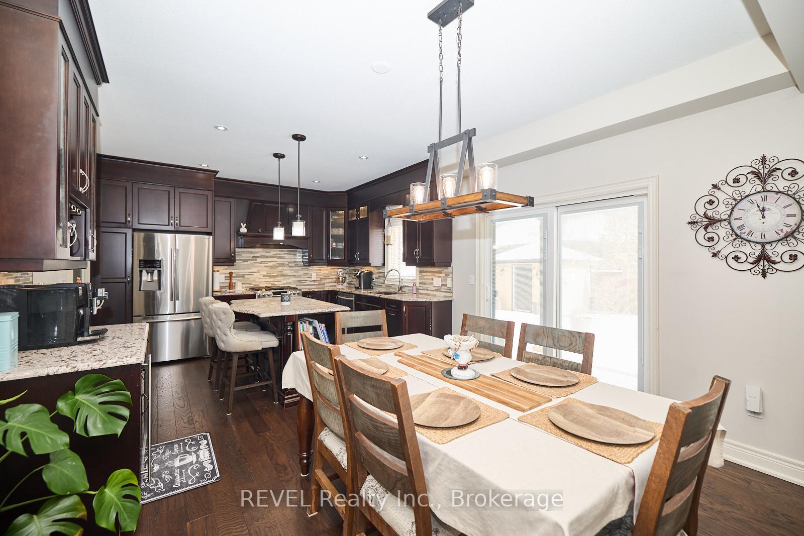 Photo 16 of 56 Calista Drive, Welland, West Welland — HOMEH