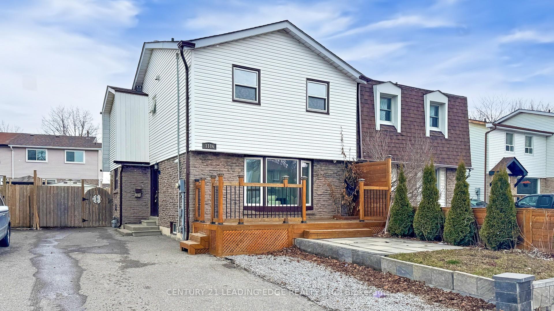 Photo 2 of 1186 Oxford Street, Oshawa, Lakeview — HOMEH