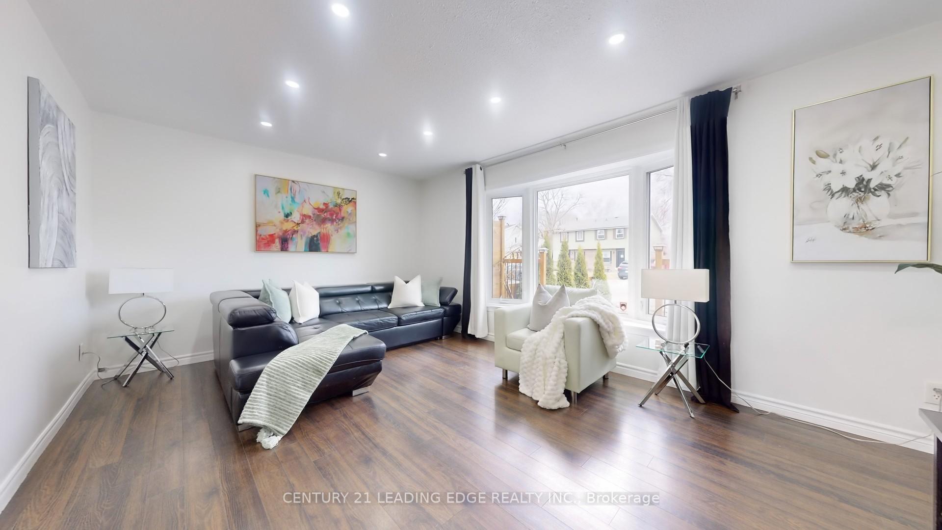 Photo 5 of 1186 Oxford Street, Oshawa, Lakeview — HOMEH