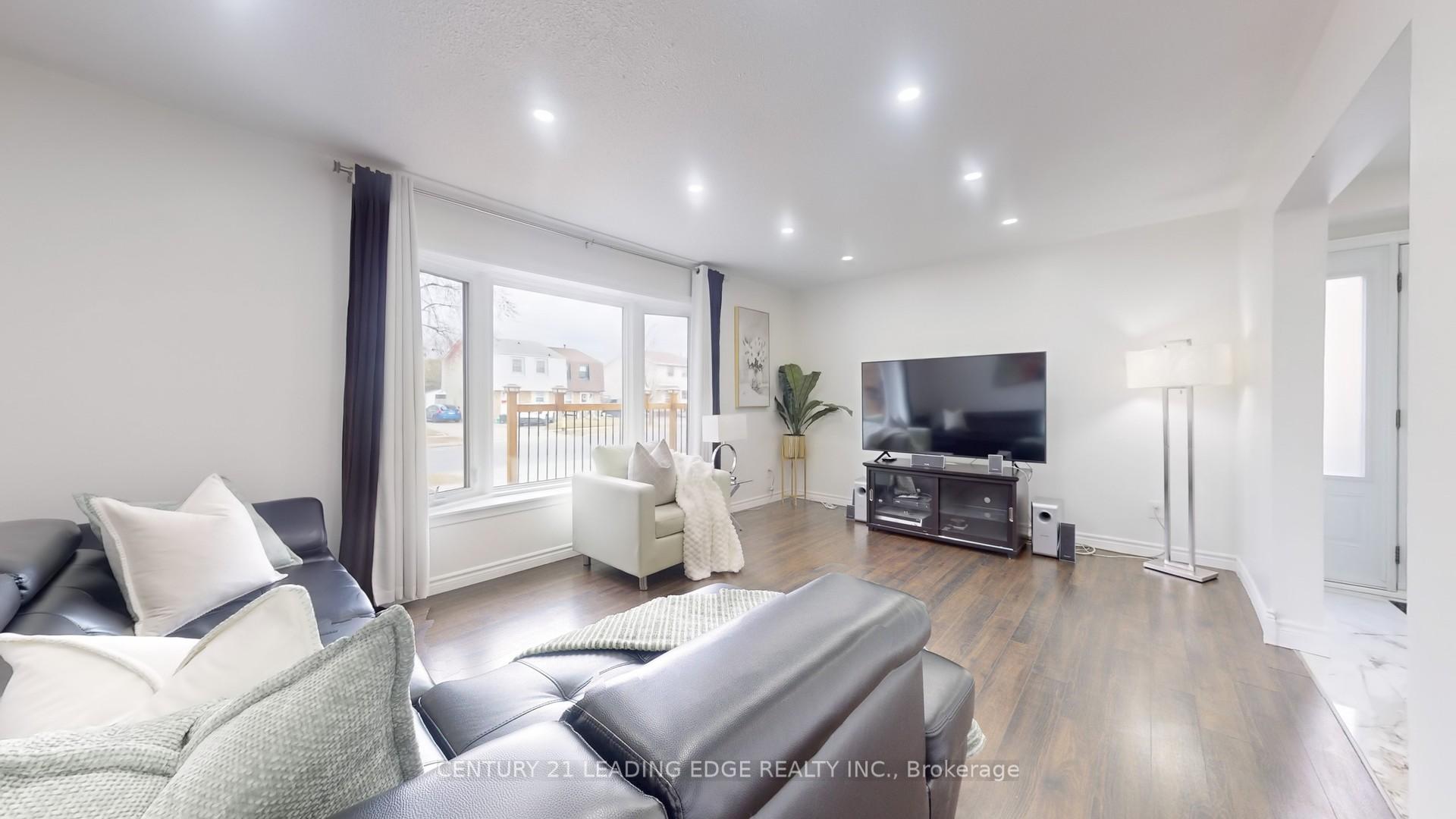 Photo 7 of 1186 Oxford Street, Oshawa, Lakeview — HOMEH