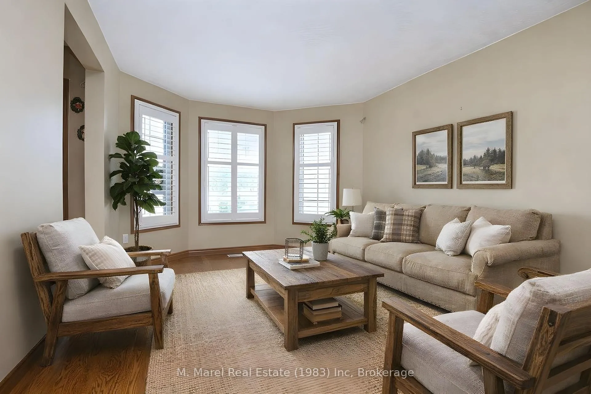 Photo 3 of 1223 Upper Paradise Road, Hamilton, Carpenter — HOMEH