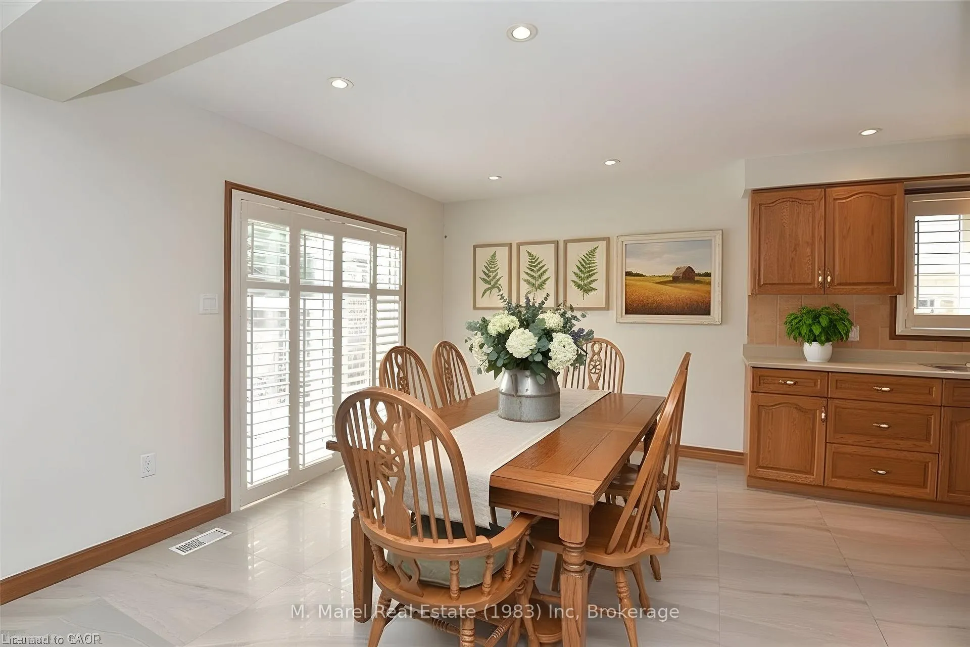 Photo 6 of 1223 Upper Paradise Road, Hamilton, Carpenter — HOMEH