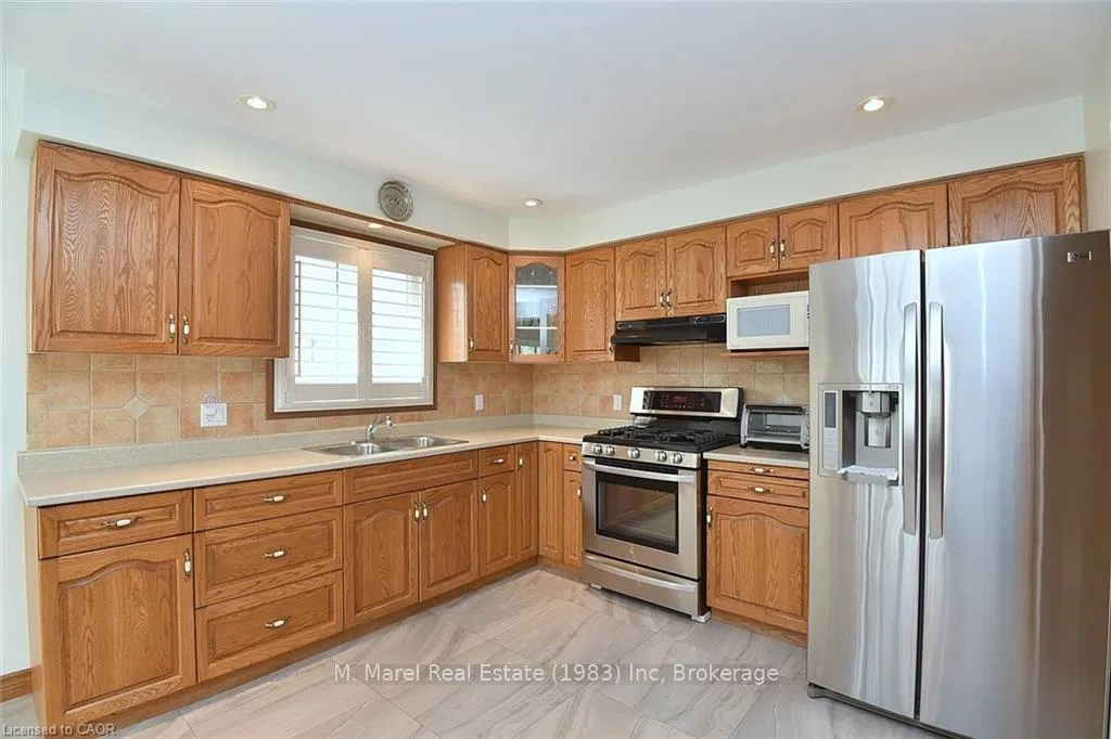 Photo 7 of 1223 Upper Paradise Road, Hamilton, Carpenter — HOMEH