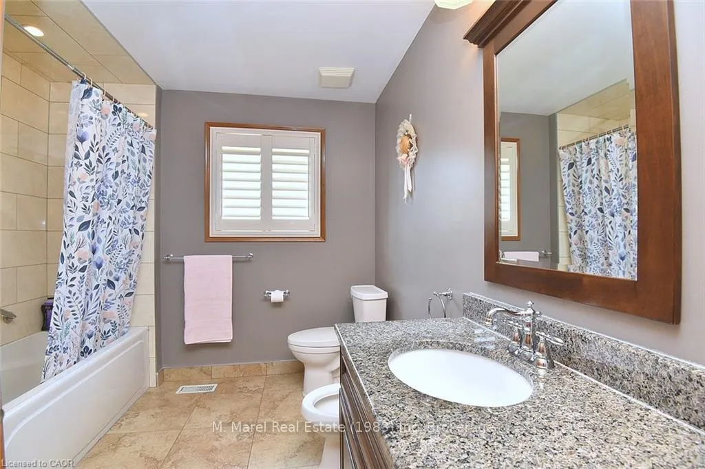 Photo 12 of 1223 Upper Paradise Road, Hamilton, Carpenter — HOMEH