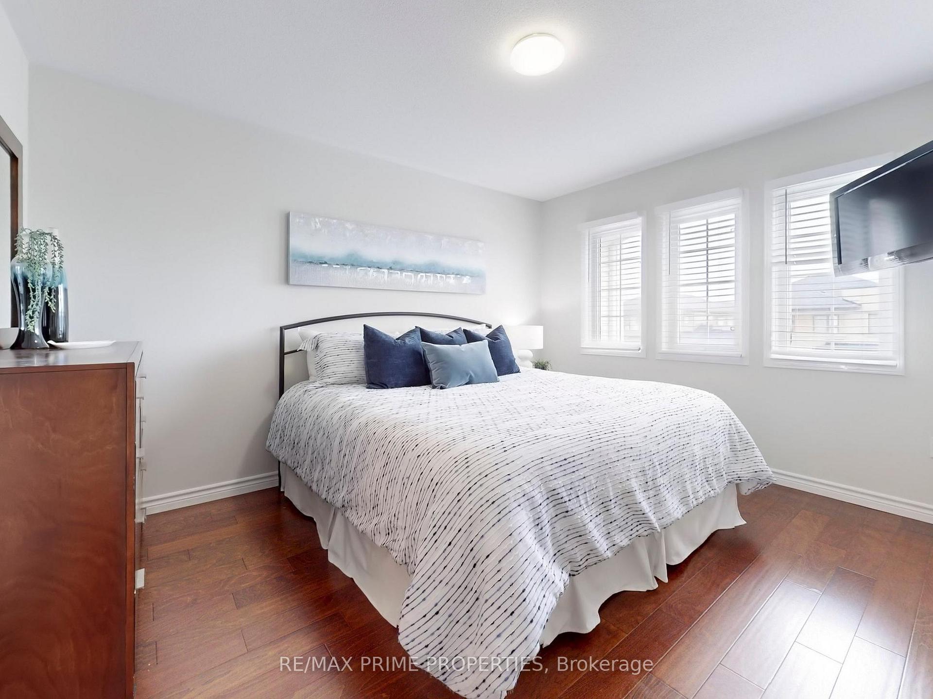 Photo 17 of 72 Barrister Avenue, Whitby, Pringle Creek — HOMEH