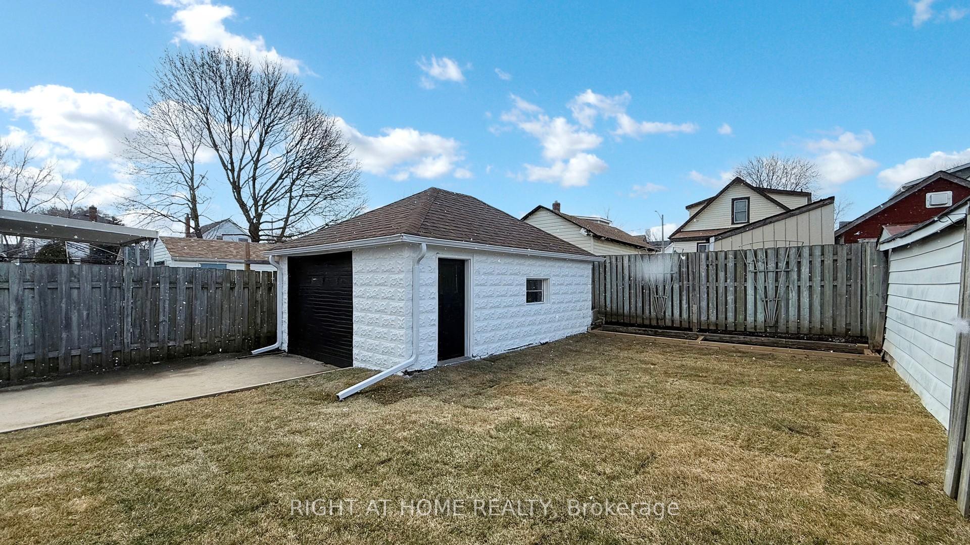 Photo 37 of 358 Leslie Street, Oshawa, O'Neill — HOMEH
