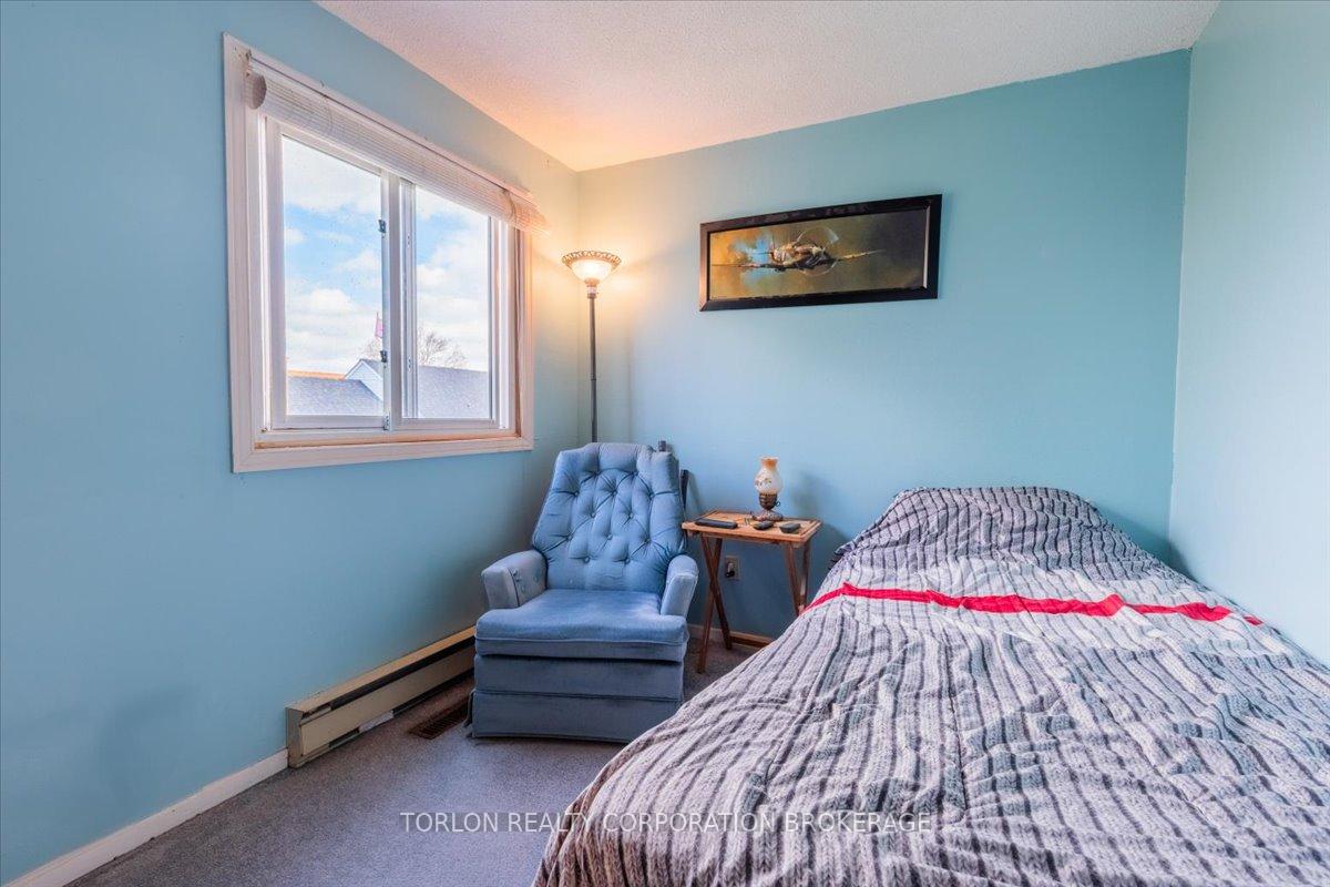 Photo 18 of 50 Andrea Road, Ajax, South East — HOMEH