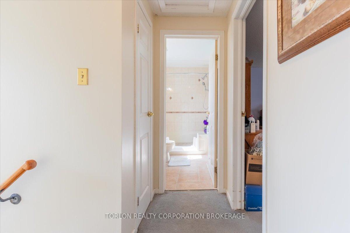 Photo 15 of 50 Andrea Road, Ajax, South East — HOMEH
