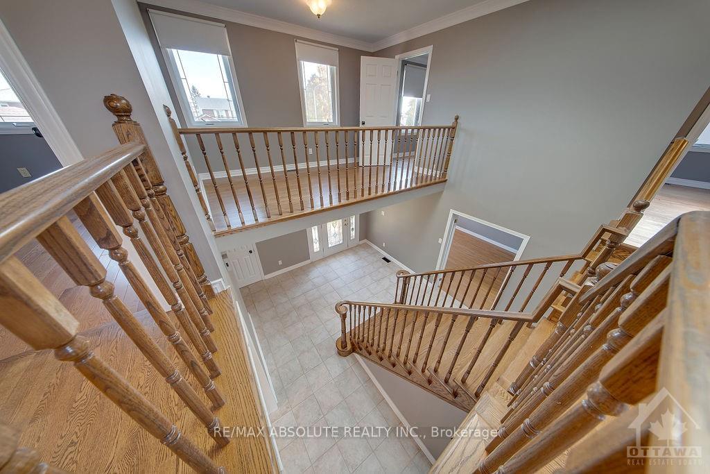 Photo 6 of 1410 Bourcier Drive, Ottawa, Bilberry Creek/Queenswood Heights — HOMEH