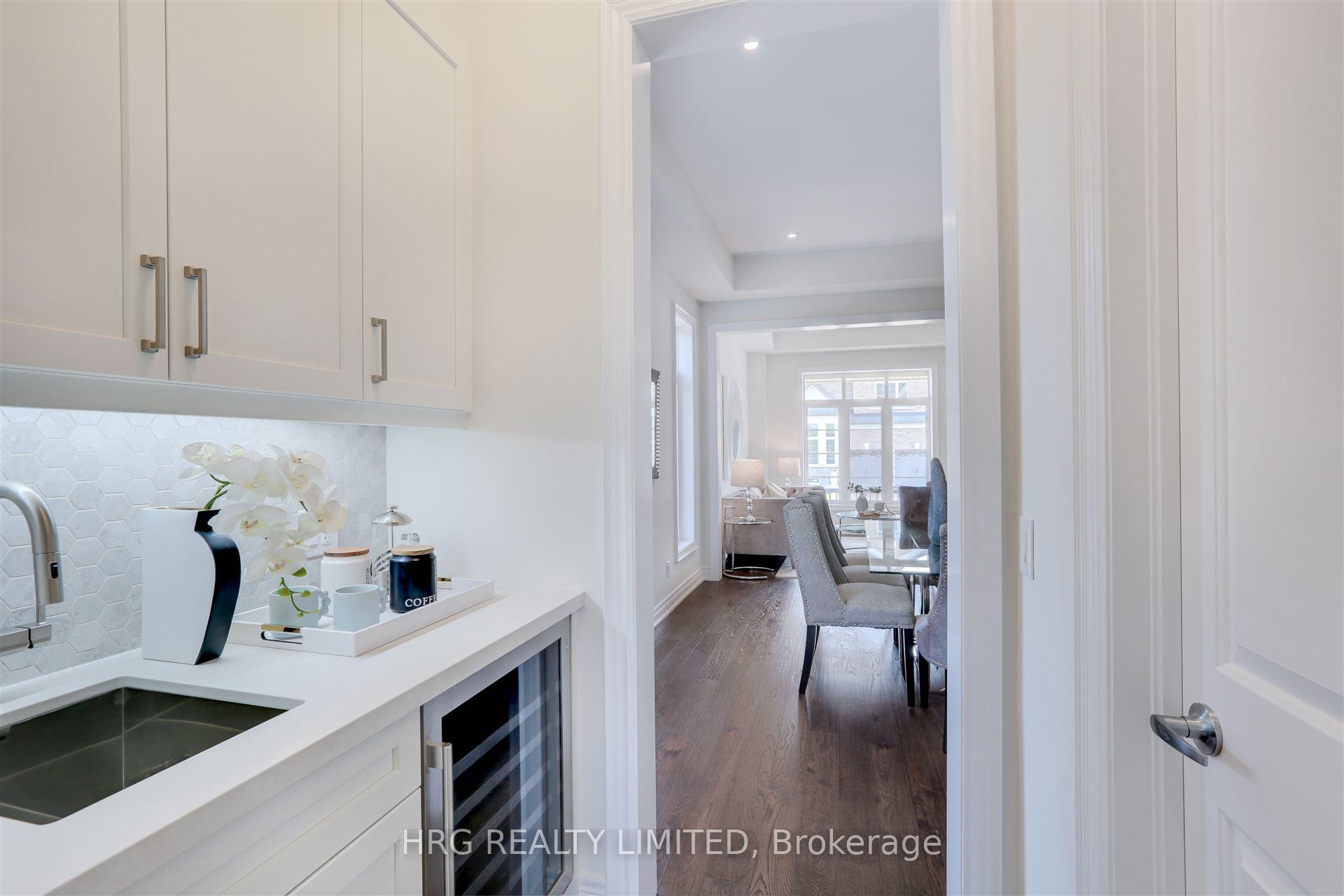 Photo 5 of 75 Deer Ridge Crescent, Whitby, Rural Whitby — HOMEH