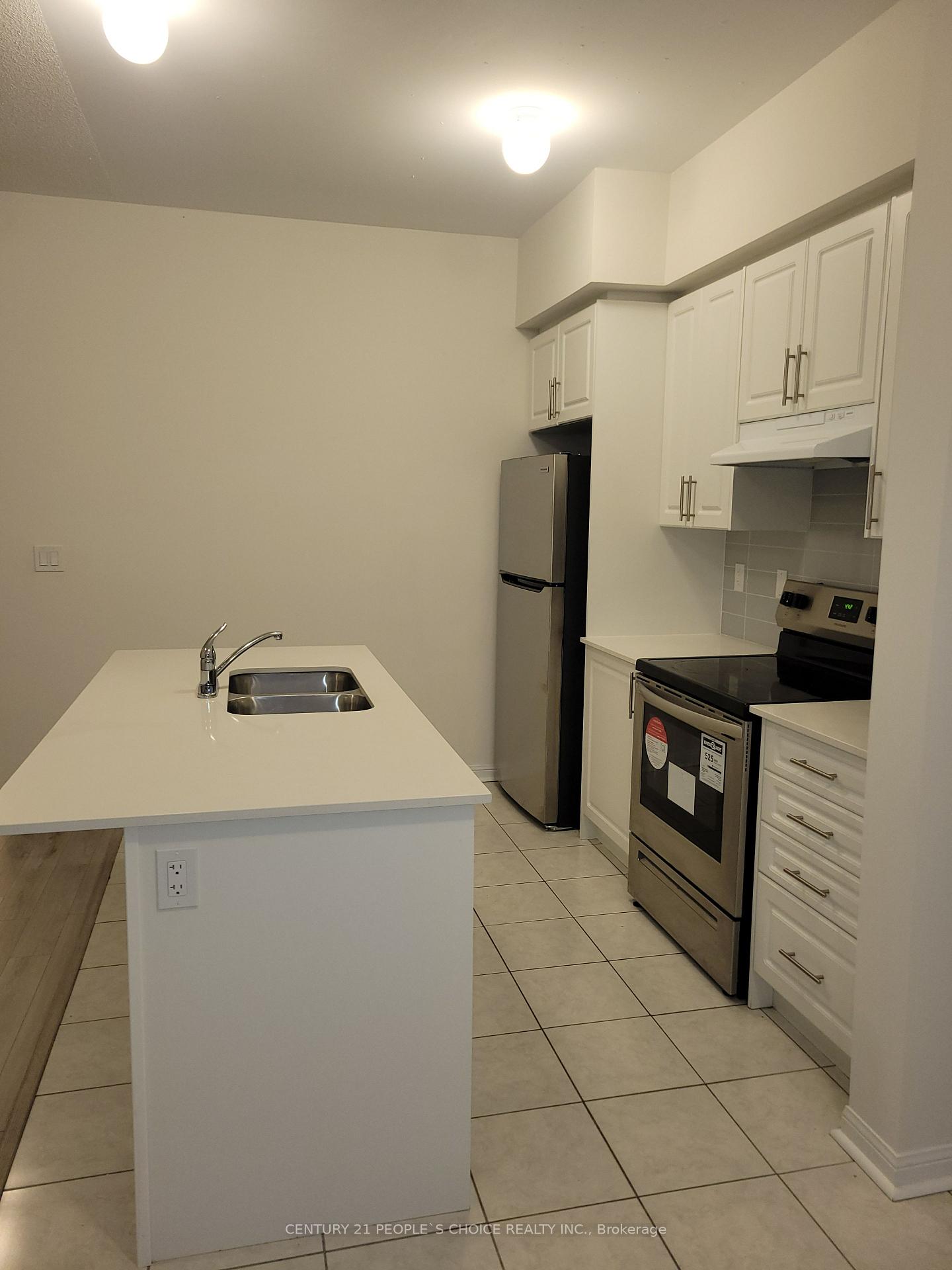Photo 7 of 325 Windfields Farm Drive E, Oshawa, Windfields — HOMEH