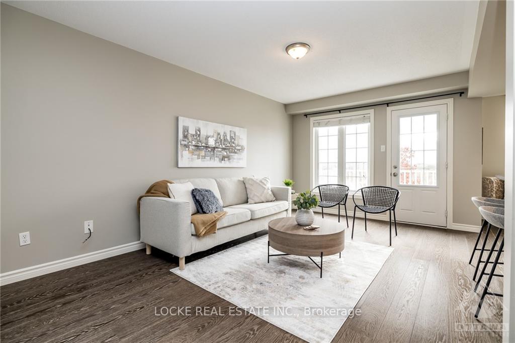 Photo 4 of 170 Sunshine Crescent, Ottawa, Notting Hill/Summerside — HOMEH