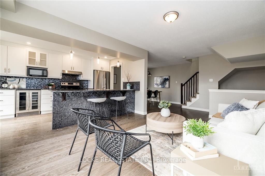 Photo 6 of 170 Sunshine Crescent, Ottawa, Notting Hill/Summerside — HOMEH