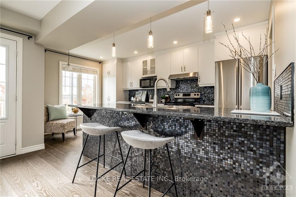 Photo 7 of 170 Sunshine Crescent, Ottawa, Notting Hill/Summerside — HOMEH