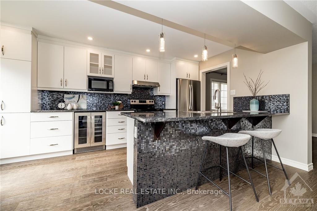 Photo 8 of 170 Sunshine Crescent, Ottawa, Notting Hill/Summerside — HOMEH