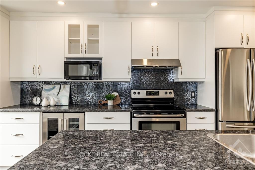 Photo 9 of 170 Sunshine Crescent, Ottawa, Notting Hill/Summerside — HOMEH