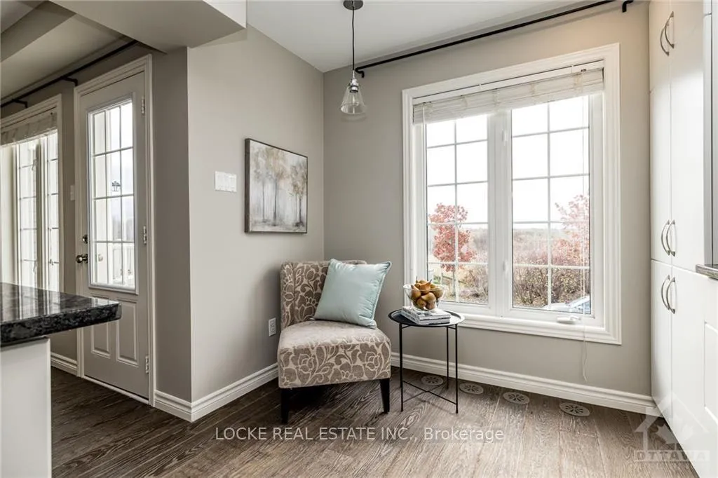 Photo 13 of 170 Sunshine Crescent, Ottawa, Notting Hill/Summerside — HOMEH